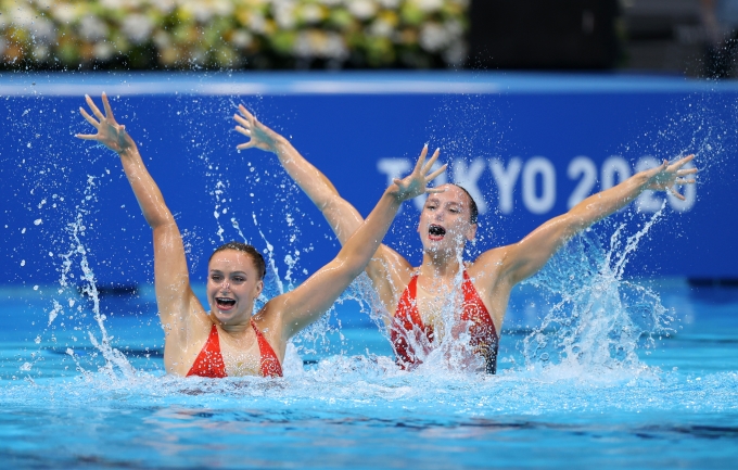 Kate Shortman and Isabelle Thorpe compete in Tokyo