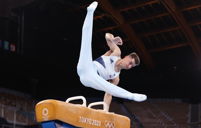Max Whitlock competes at Tokyo 2020