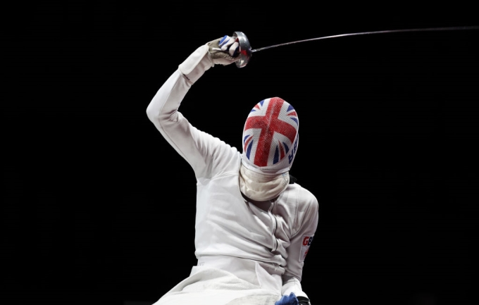 Peirs Gilliver celebrating a point in the wheelchair fencing at the Tokyo Paralympics