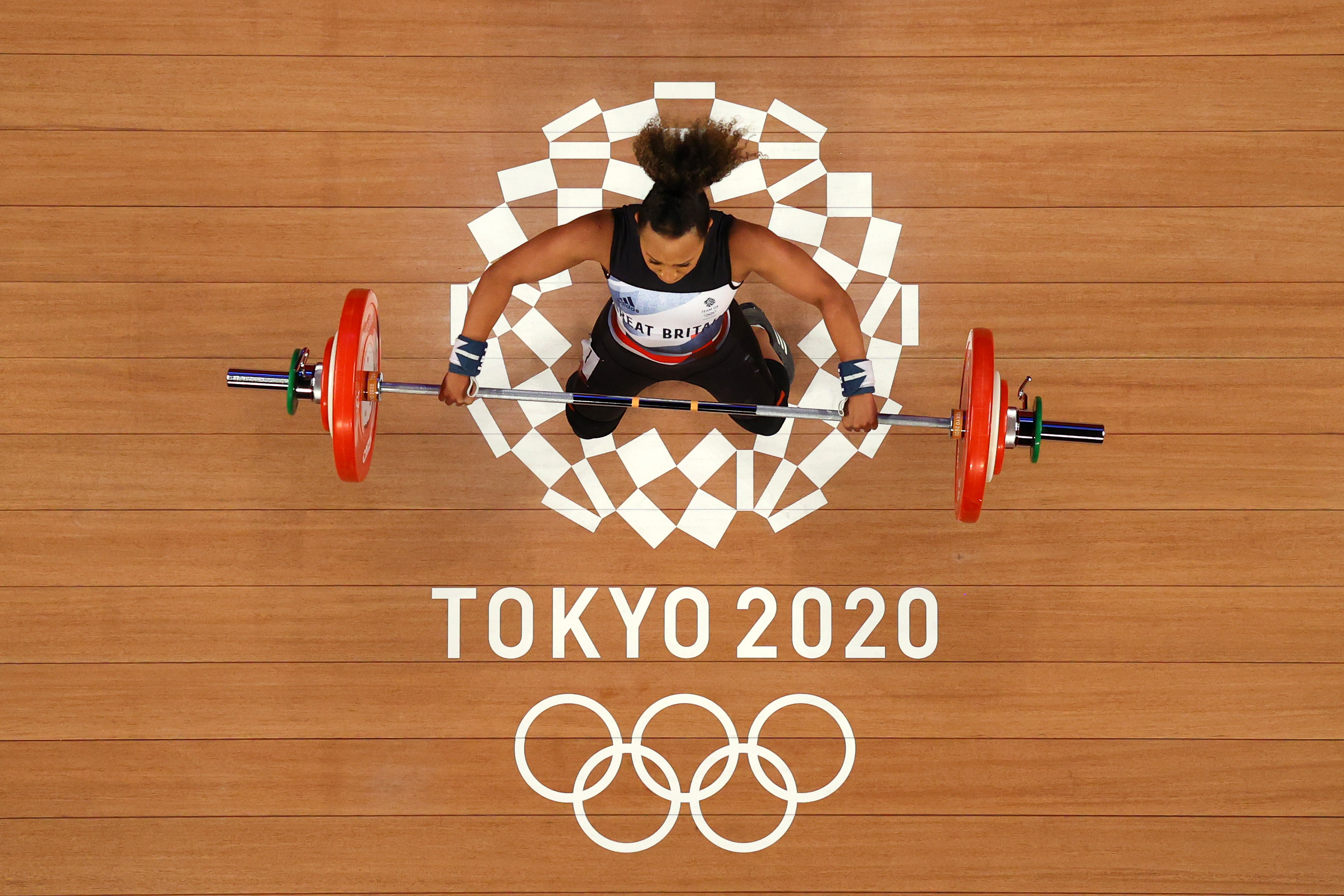 Zoe Smith competes at Tokyo 2020